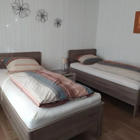 Ferienwohnung- Haus Anna *