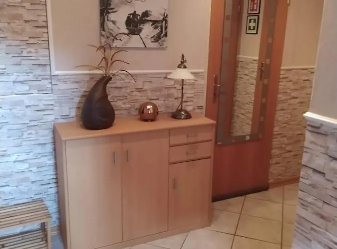 Ferienwohnung- Haus Anna דירה *